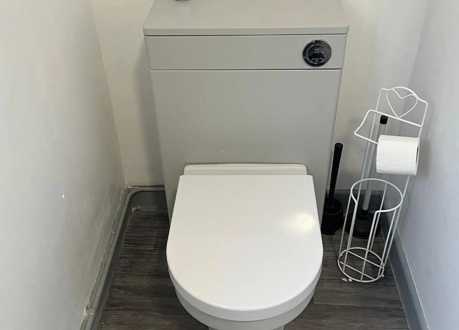 Garden, Spacious, Parking, Tv In All Rooms! Swansea United Kingdom